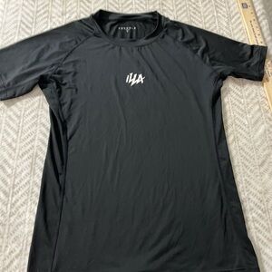 Youngla Shirt Mens M Black Performance Workout Stretch Lightweight Short Sleeve
